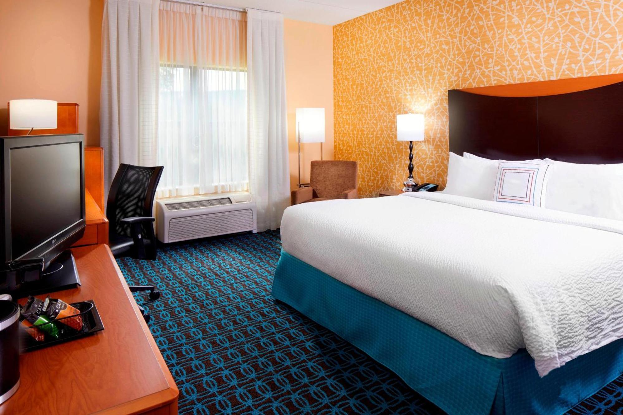 Hotel Fairfield & By Marriott Cumberland